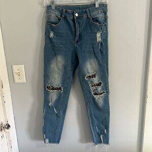 Super stretchy skinny jeans with cheetah print patching